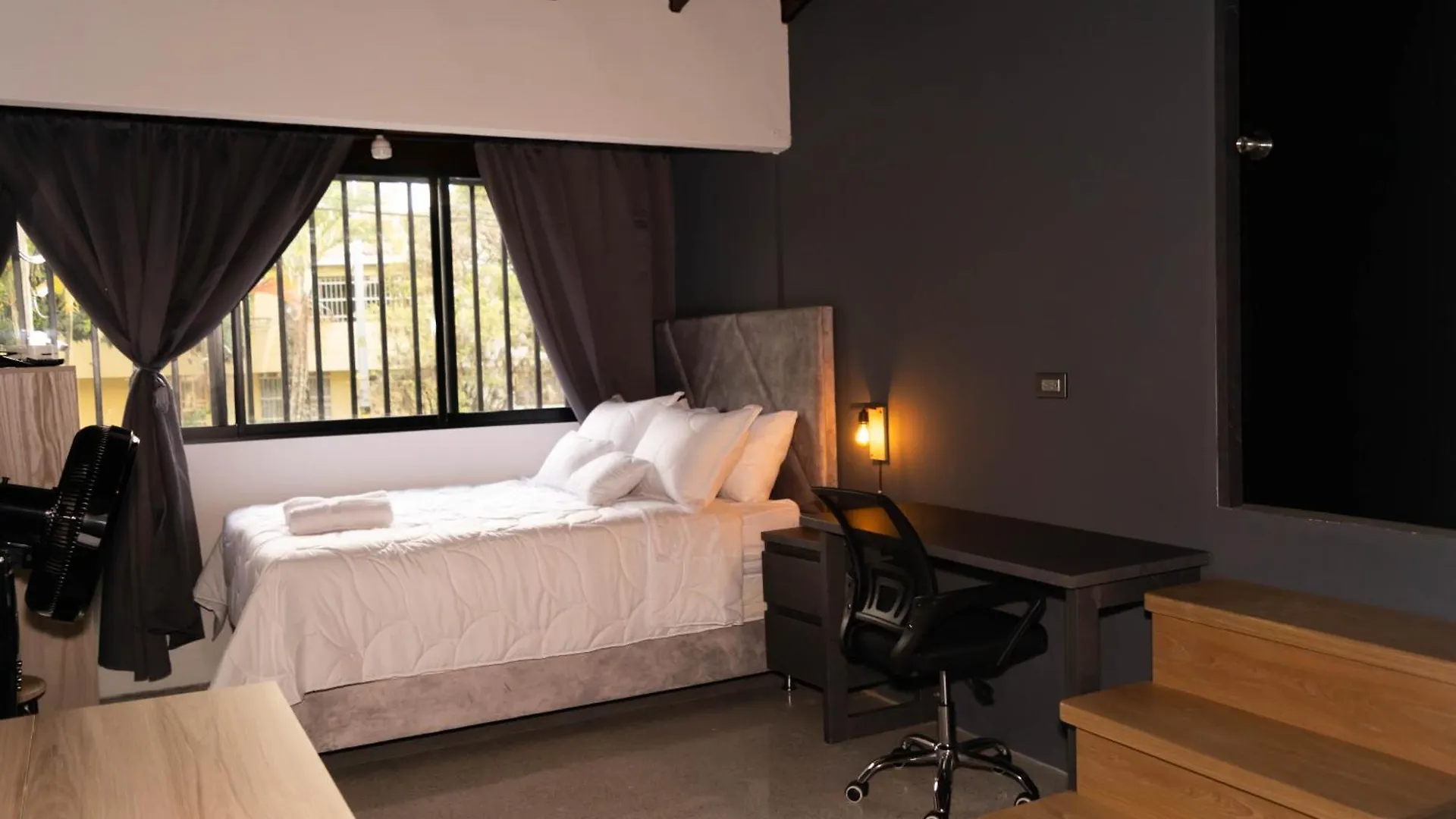 200 Comodo Aparta-Estudio Laureles Medellin Apartment
